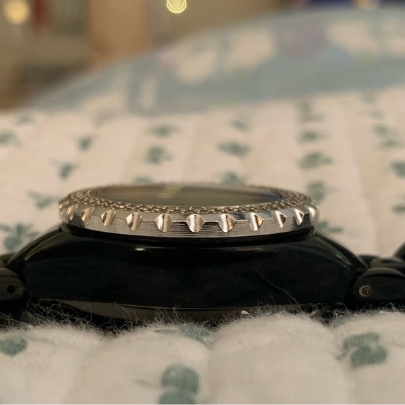 Chanel Watch - Picture 3 of 7